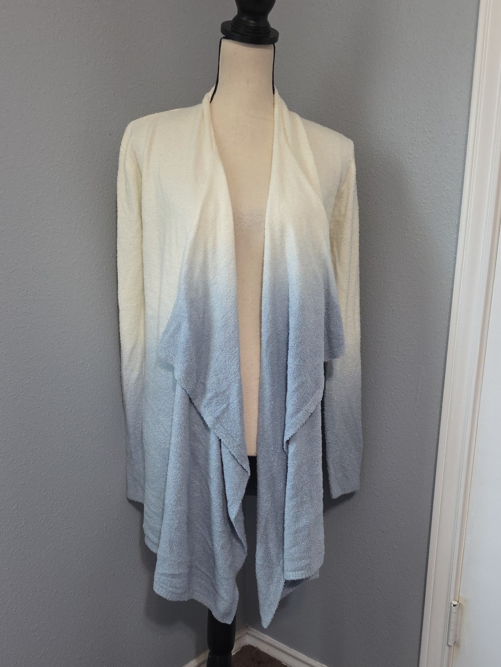 NWT Barefoot Dreams Ombre Calypso Wrap Pearl/Denim Sz S/M